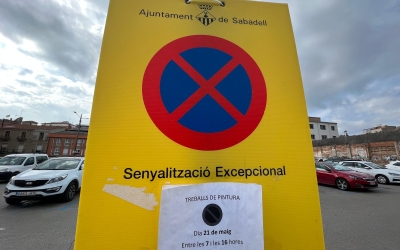 Cartell informatiu dels treballs de pintura que comencen demà